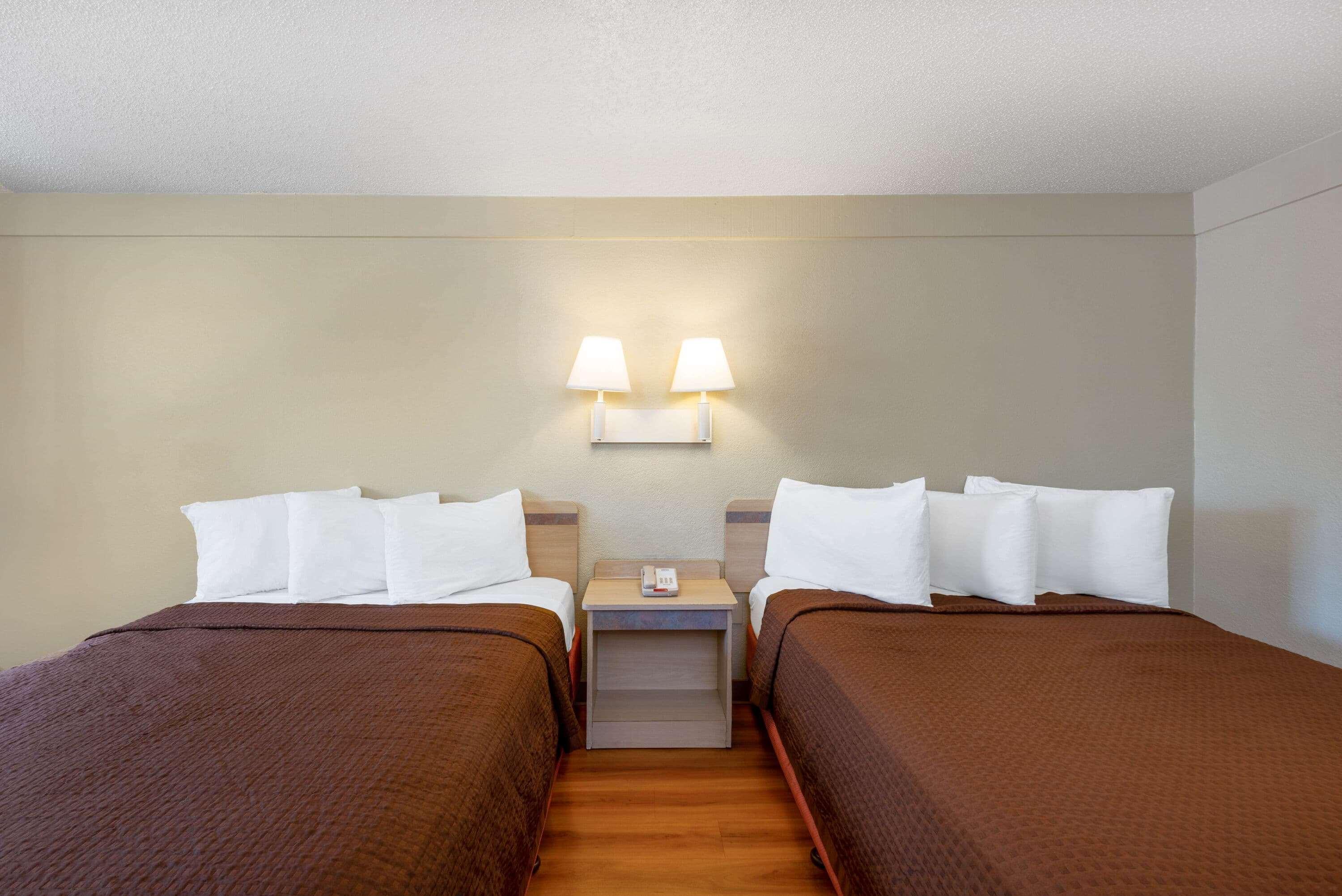 Travelodge By Wyndham Essington / Philadelphia Airport Екстериор снимка