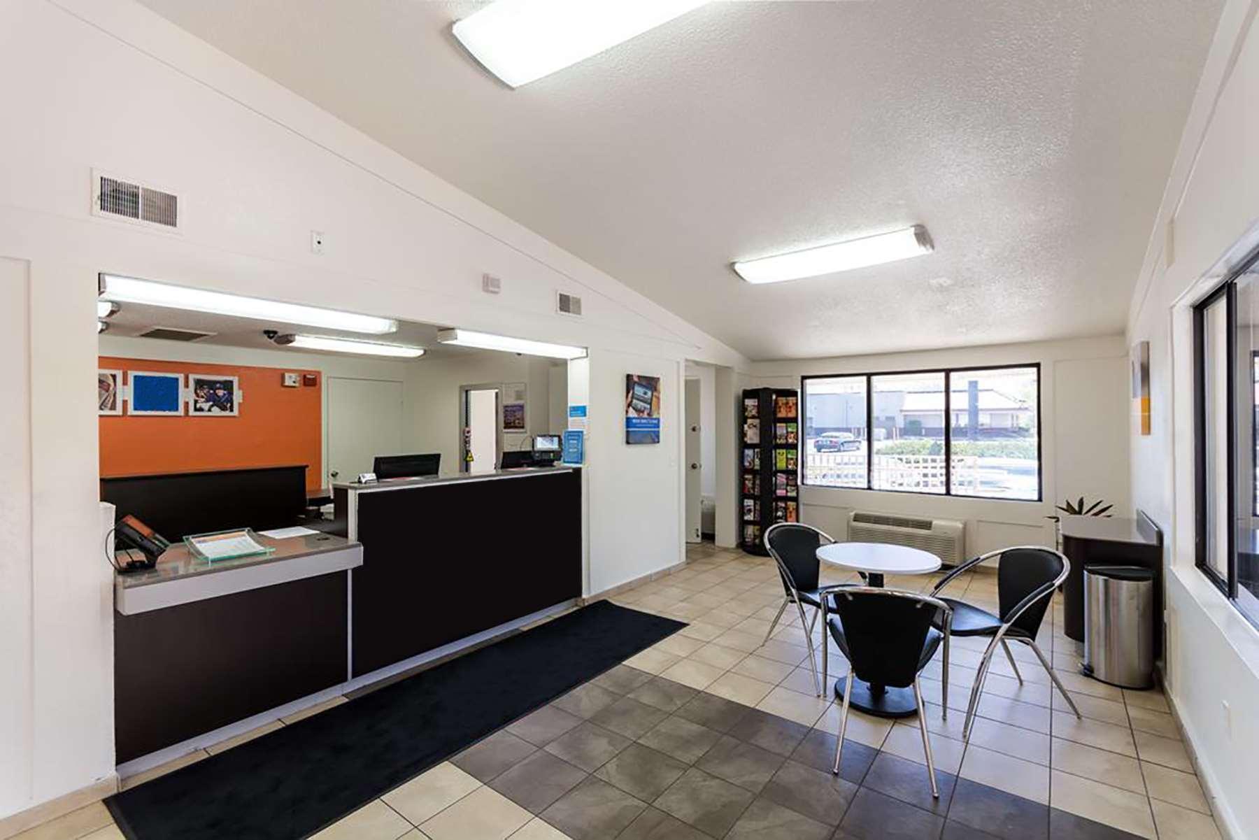 Travelodge By Wyndham Essington / Philadelphia Airport Екстериор снимка