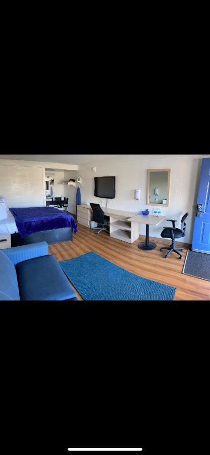 Travelodge By Wyndham Essington / Philadelphia Airport Екстериор снимка